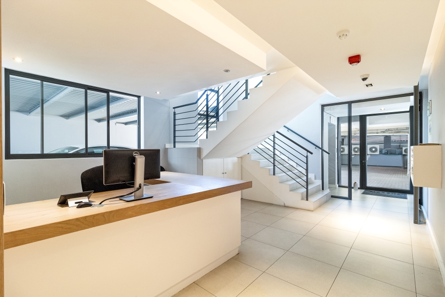 To Let 2 Bedroom Property for Rent in Fresnaye Western Cape
